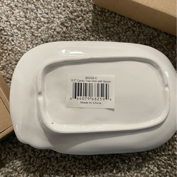 Festive Christmas Tree Serving Set - Picture 6 of 9